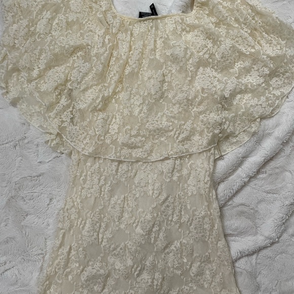 Lace New Direction top. Cream - Picture 7 of 11